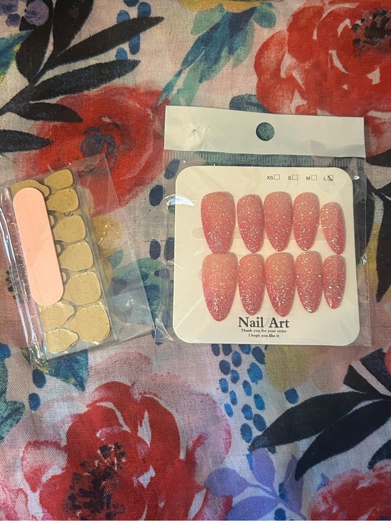 Accessories - Press On Nails
